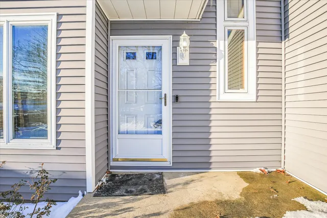 $335,000 | 4 Genevieve Lane, Champaign, IL 61822