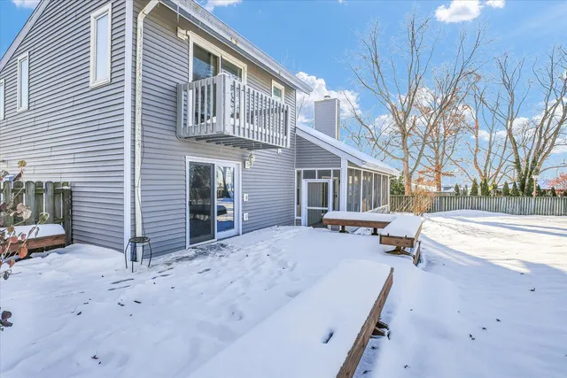 $335,000 | 4 Genevieve Lane, Champaign, IL 61822