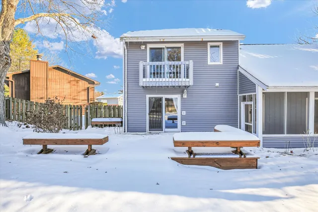 $335,000 | 4 Genevieve Lane, Champaign, IL 61822