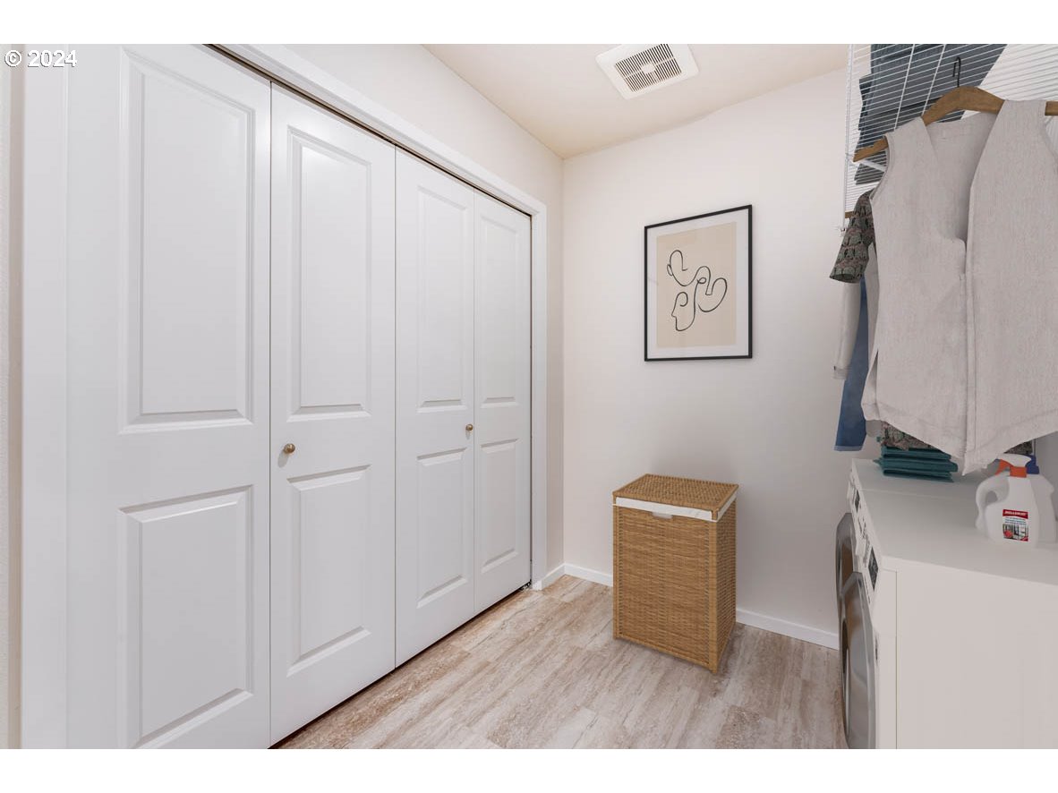 3362 Southeast 36th Street Gresham, OR 97080 - Photo 9 of 21 a room with a window and a view