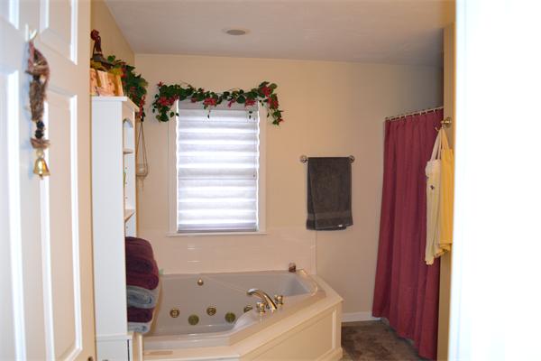 43 McGregory Road Sturbridge, MA 01566 - Photo 12 of 17 Gallery Image 12
