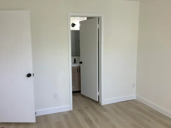 $2,000 | 22 Oyster Bay, Unit E, Absecon, NJ 08201