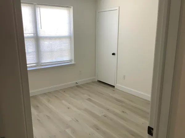 $2,000 | 22 Oyster Bay, Unit E, Absecon, NJ 08201