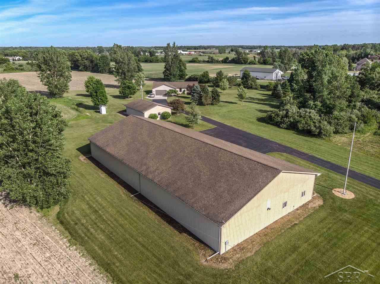 2030 North Graham Road Freeland, MI 48623 - Photo 1 of 47 31367971.JPG
