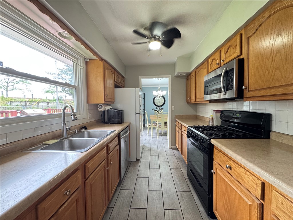 2816 Townway Road Danville, IL 61832 - Photo 9 of 23 Gallery Image 9