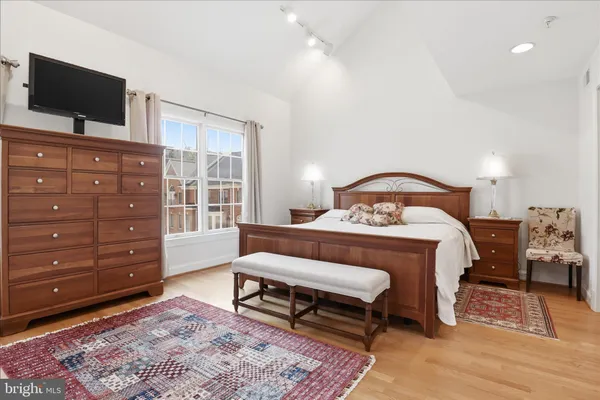 $1,275,000 | 6816 Rigby Lane, McLean, VA 22101