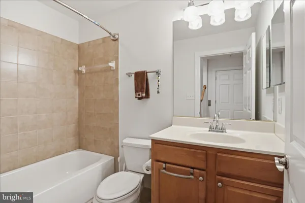 $1,275,000 | 6816 Rigby Lane, McLean, VA 22101