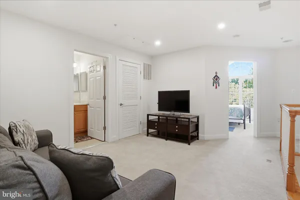 $1,275,000 | 6816 Rigby Lane, McLean, VA 22101