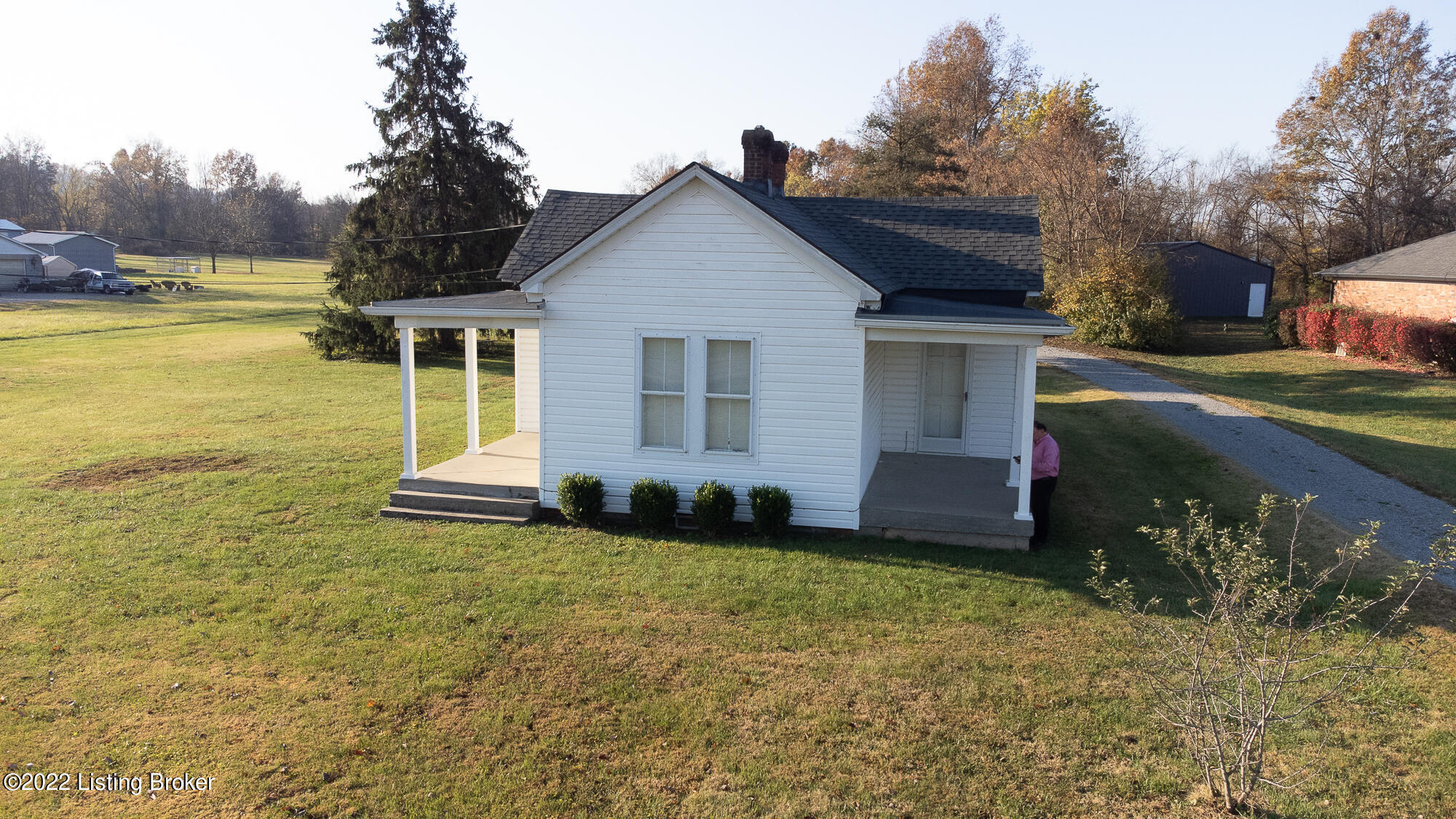 6202 Pendleton Road Louisville, KY 40272 - Photo 20 of 24 6202 Pendleton Road -24