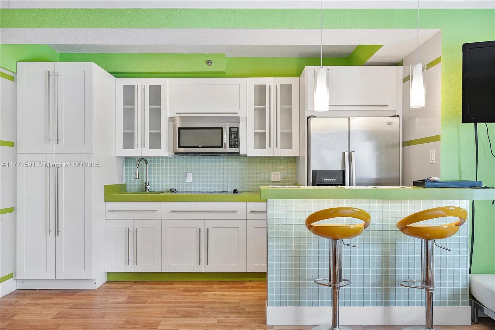 6345 Collins Avenue, Unit 414 Miami Beach, FL 33141 - Photo 1 of 20