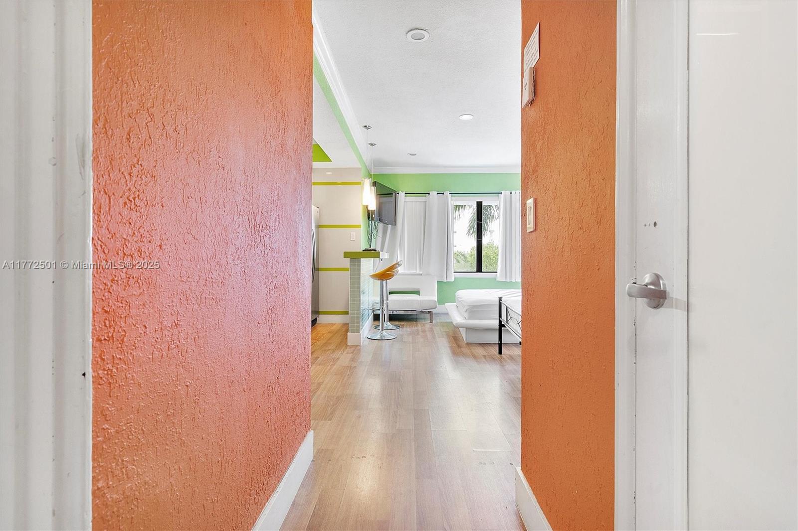 6345 Collins Avenue, Unit 414 Miami Beach, FL 33141 - Photo 2 of 20