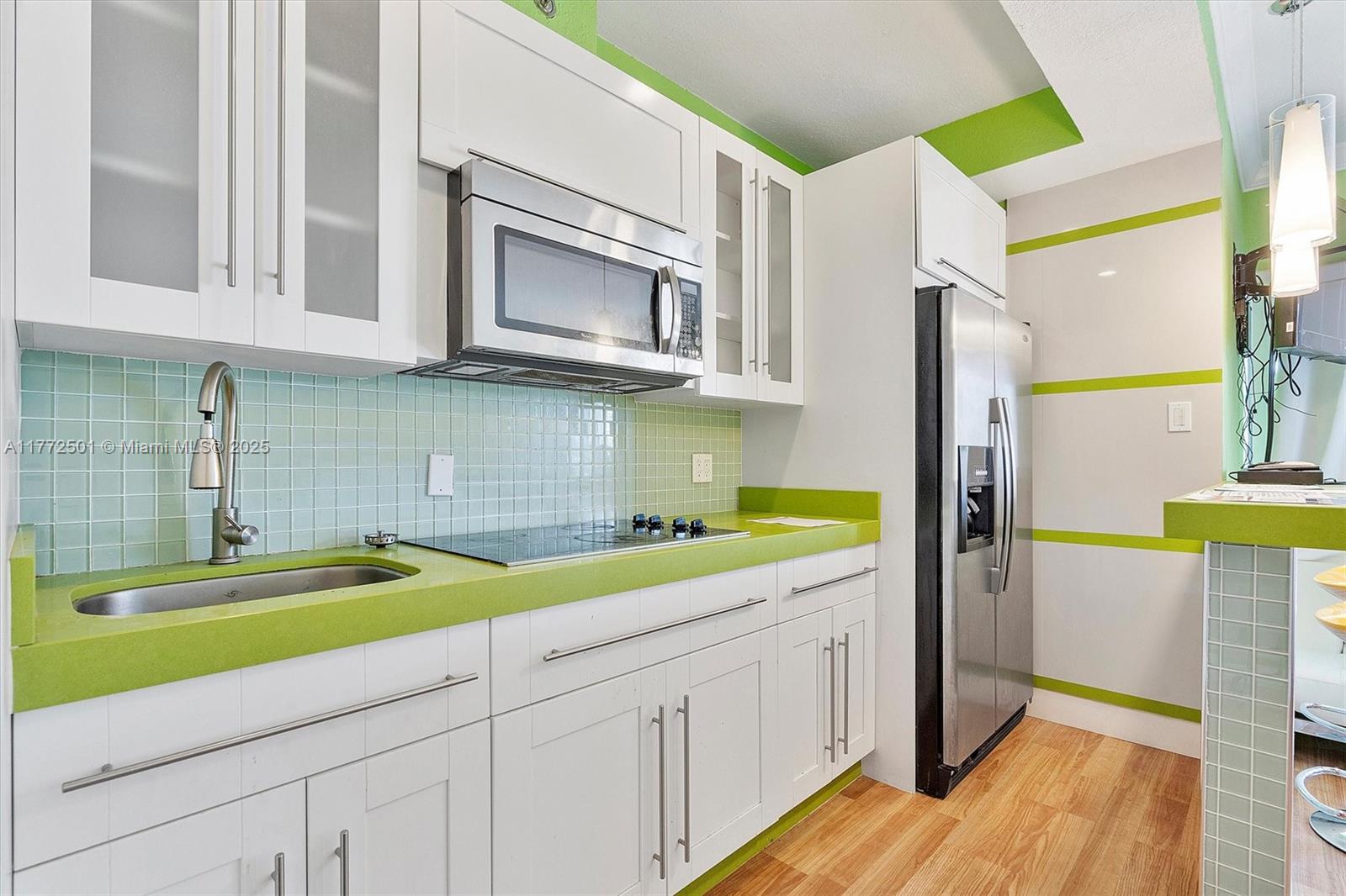 6345 Collins Avenue, Unit 414 Miami Beach, FL 33141 - Photo 9 of 20