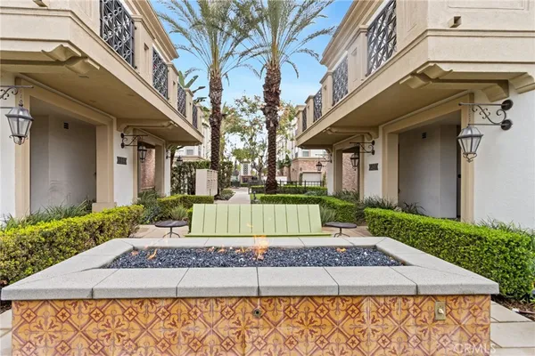 $700,000 | 431 South Anaheim Way, Unit 5, Orange, CA 92868