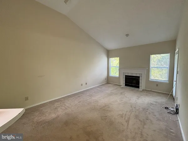 $1,600 | 4409 Fair Stone Drive, Unit 303, Fairfax, VA 22033