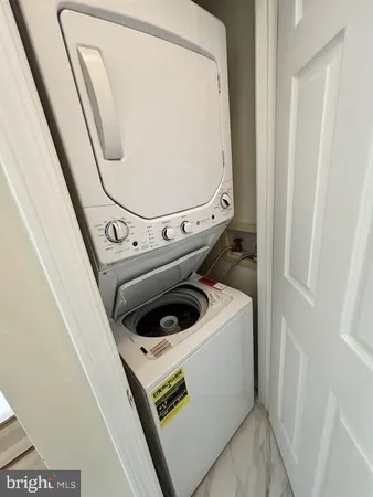 $1,600 | 4409 Fair Stone Drive, Unit 303, Fairfax, VA 22033