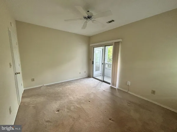 $1,600 | 4409 Fair Stone Drive, Unit 303, Fairfax, VA 22033