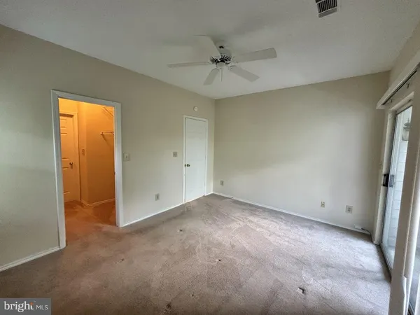 $1,600 | 4409 Fair Stone Drive, Unit 303, Fairfax, VA 22033