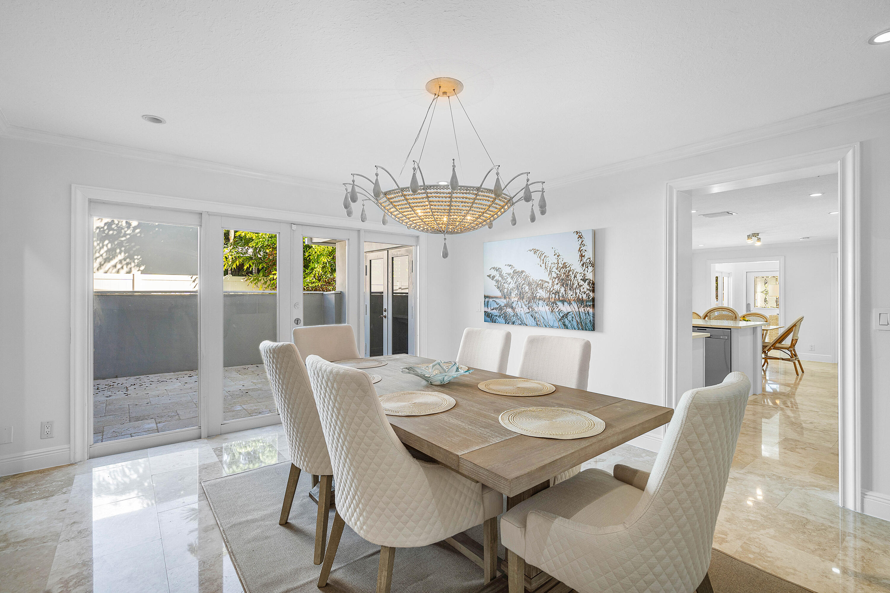820 Palm Trail Delray Beach, FL 33483 - Photo 15 of 40 017-820PalmTrail-DelrayBeach-FL-33483-FU