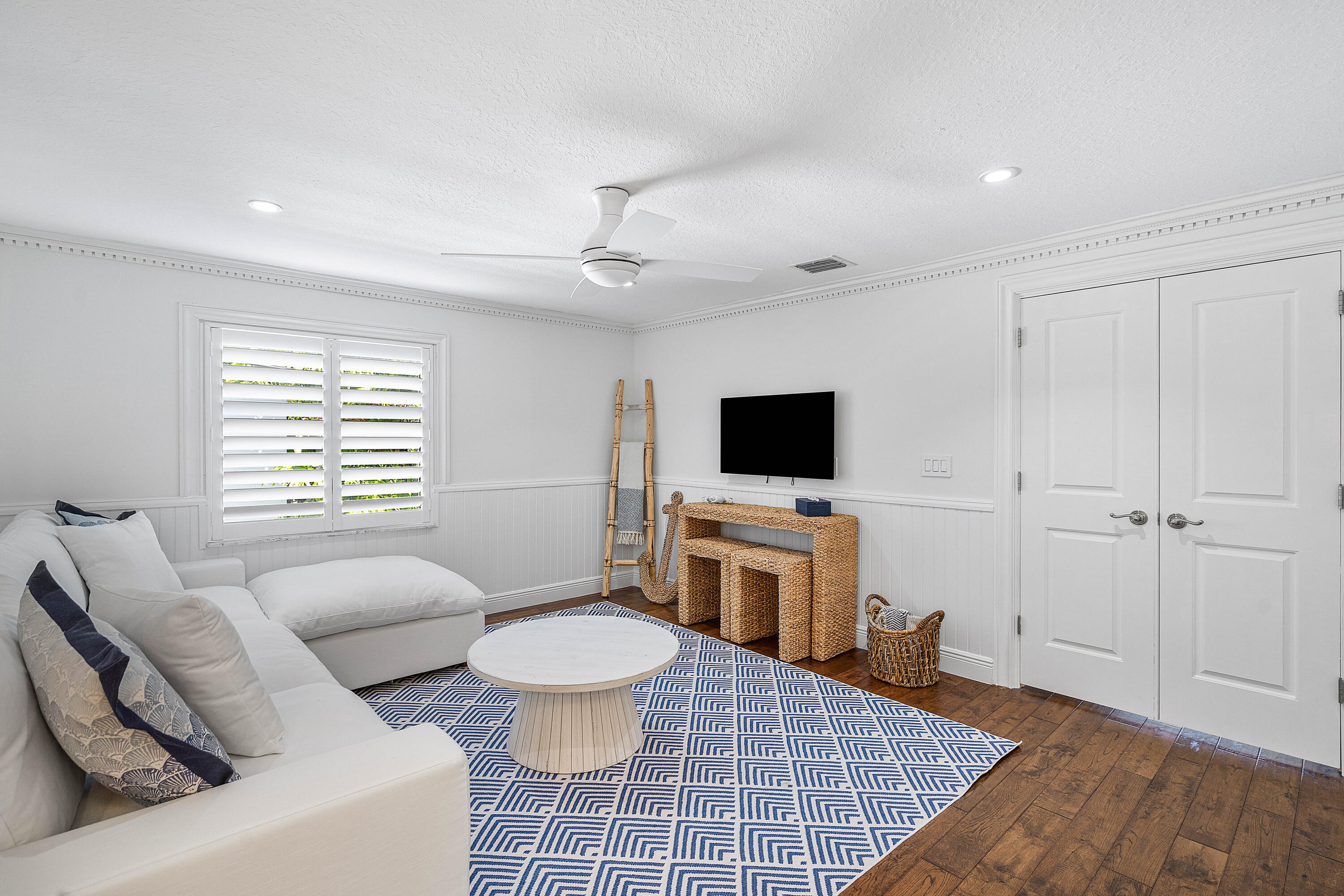 820 Palm Trail Delray Beach, FL 33483 - Photo 17 of 40 019-820PalmTrail-DelrayBeach-FL-33483-FU