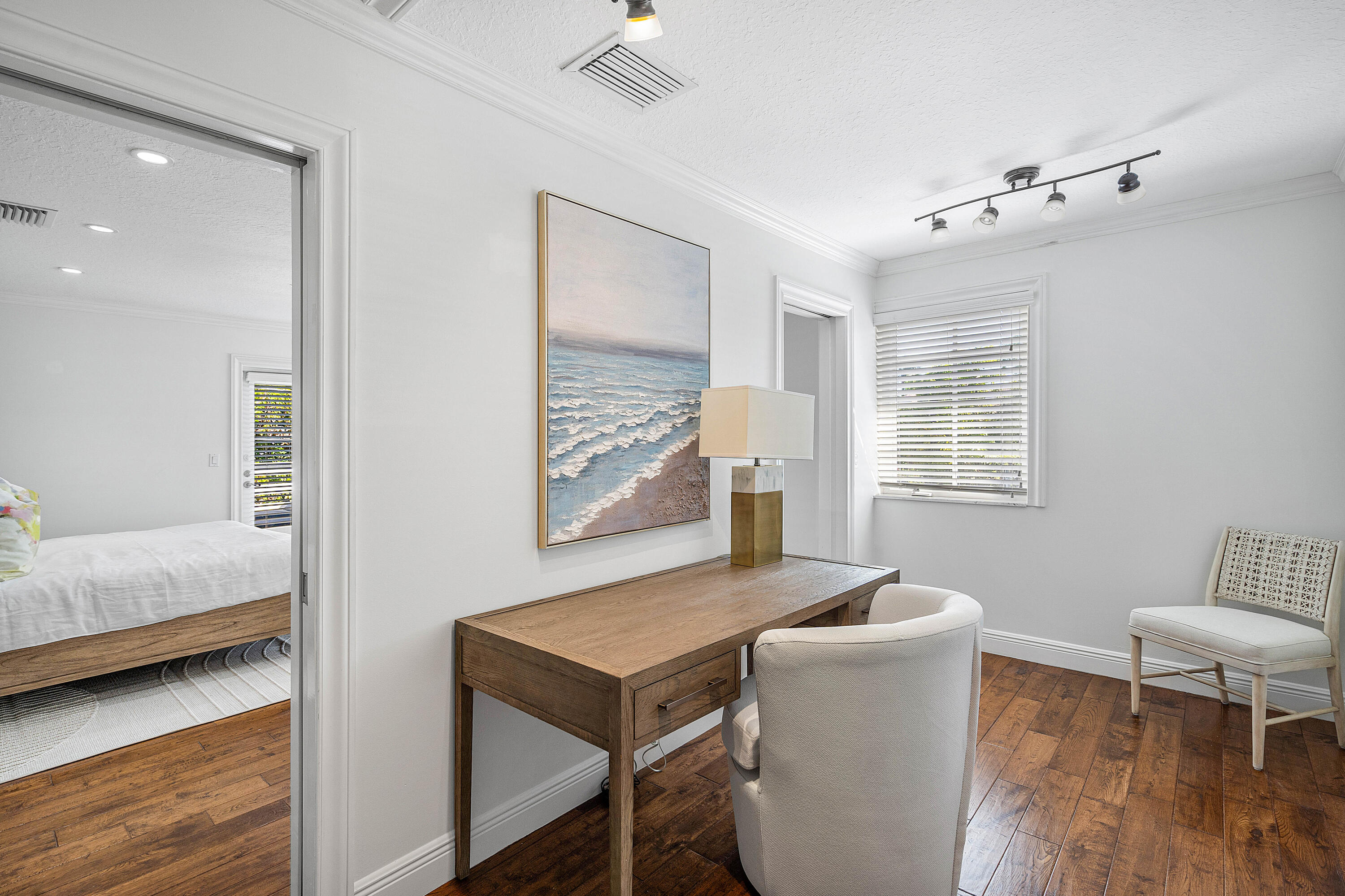 820 Palm Trail Delray Beach, FL 33483 - Photo 18 of 40 020-820PalmTrail-DelrayBeach-FL-33483-FU