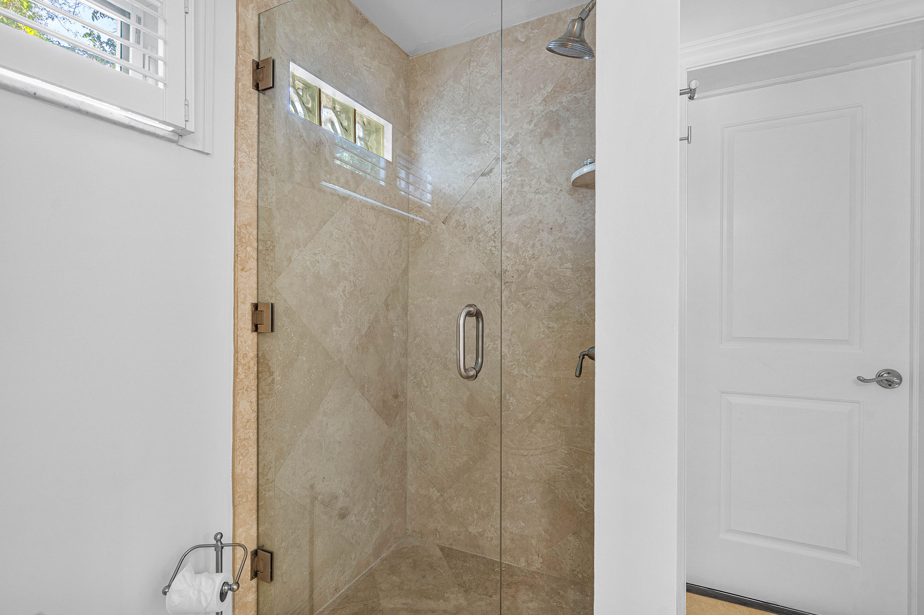 820 Palm Trail Delray Beach, FL 33483 - Photo 30 of 40 032-820PalmTrail-DelrayBeach-FL-33483-FU
