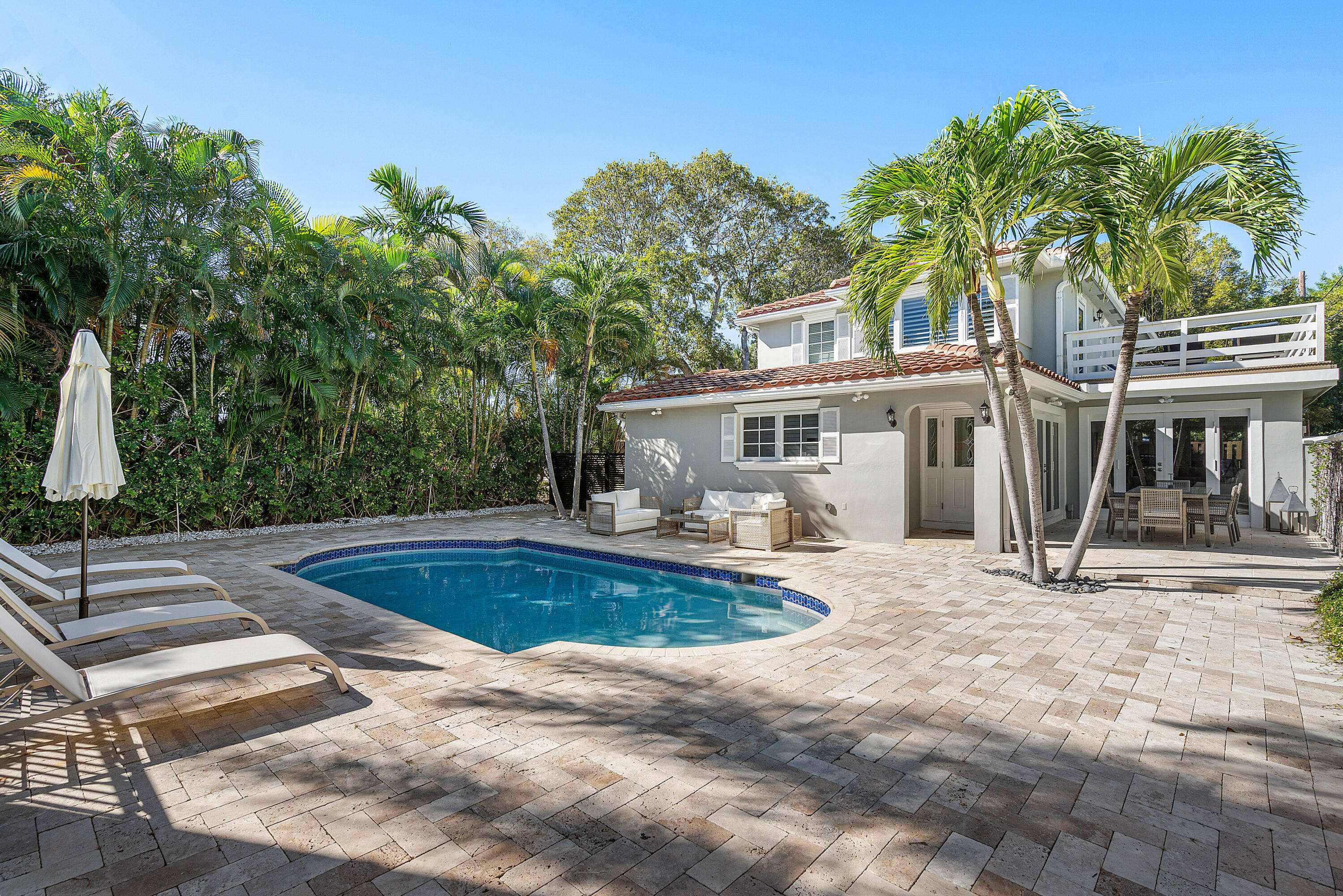 820 Palm Trail Delray Beach, FL 33483 - Photo 37 of 40 039-820PalmTrail-DelrayBeach-FL-33483-FU