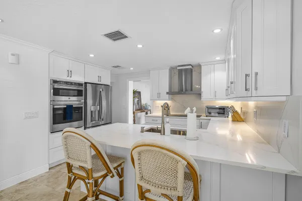 $8,000 | 820 Palm Trail, Delray Beach, FL 33483