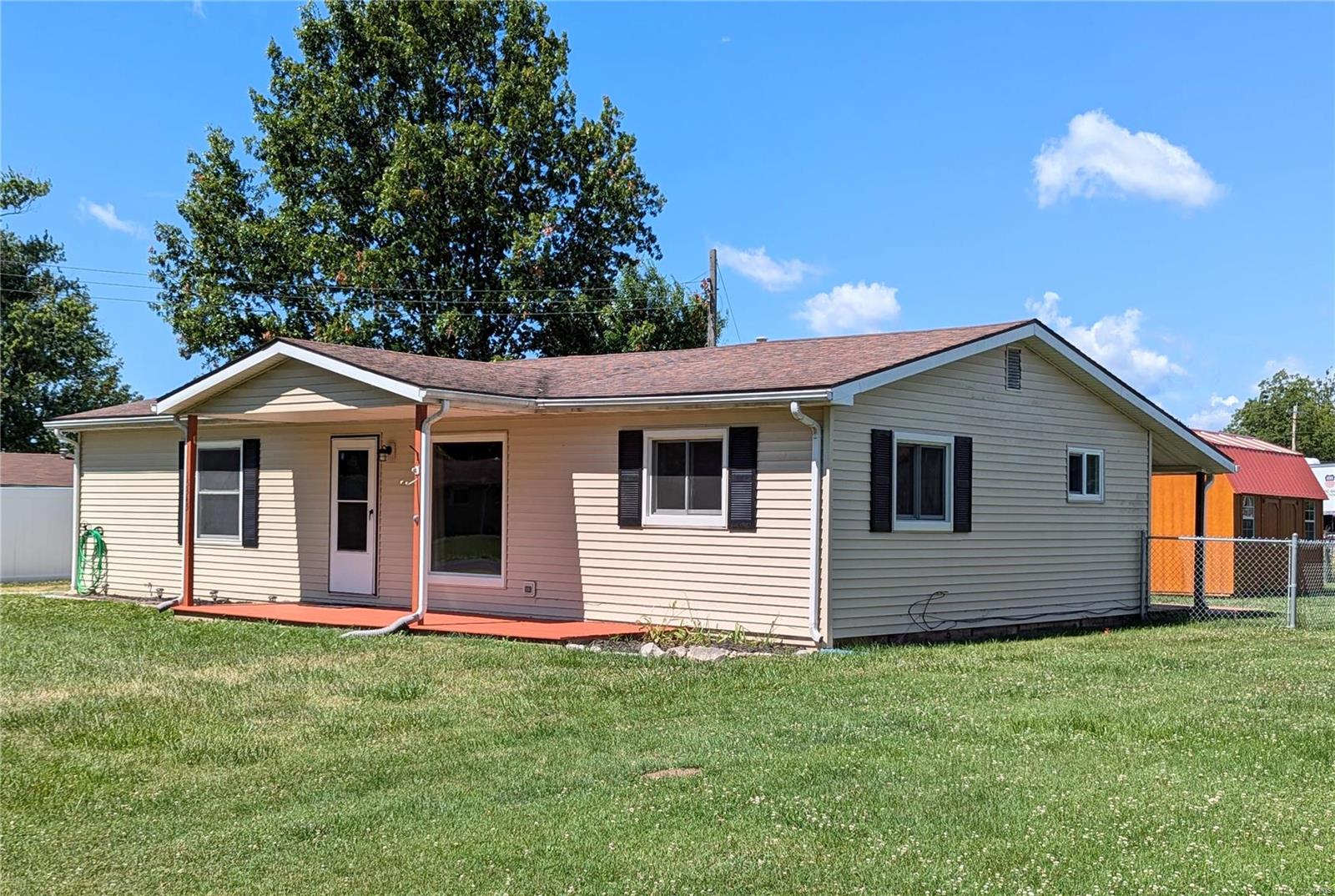 15345 North Humbert Road Brighton, IL 62012 - Photo 1 of 39