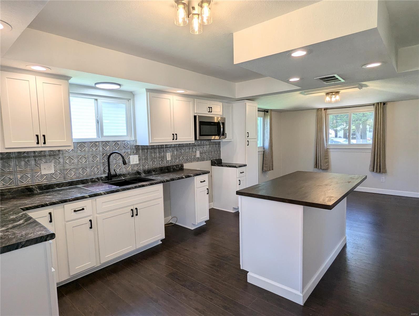 15345 North Humbert Road Brighton, IL 62012 - Photo 14 of 39