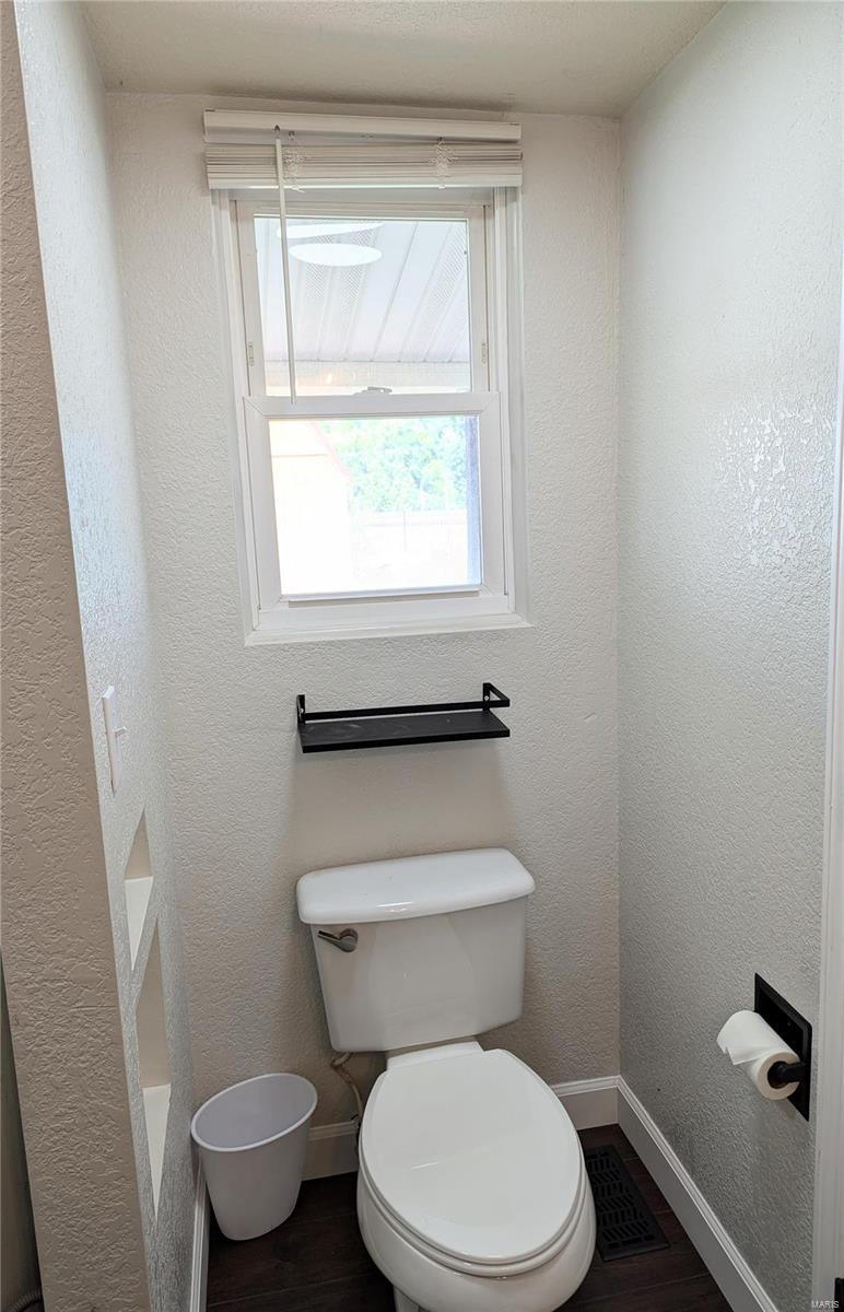 15345 North Humbert Road Brighton, IL 62012 - Photo 27 of 39