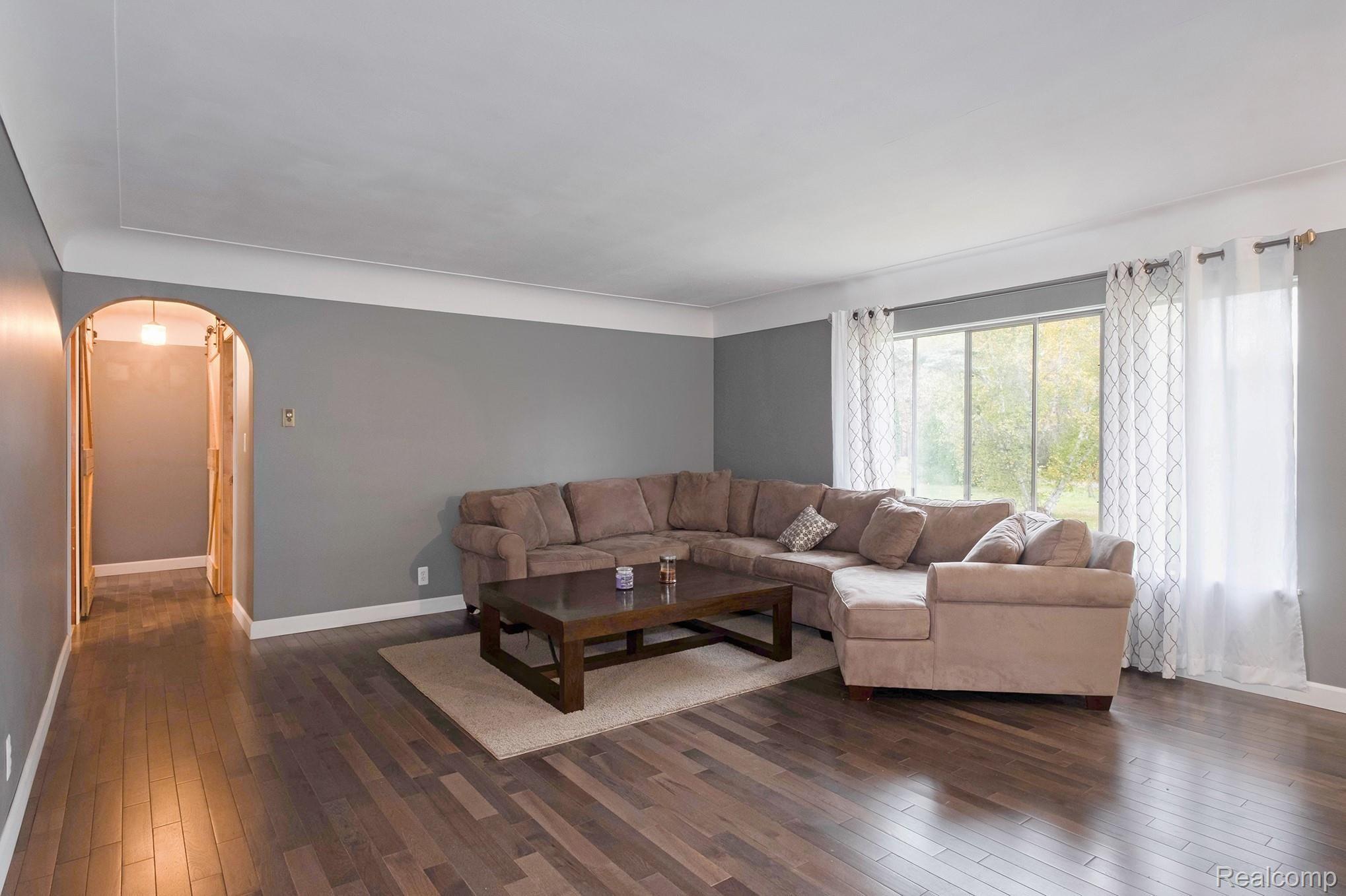 3201 West Drahner Road Oxford, MI 48371 - Photo 8 of 35 _DSF8700.jpg