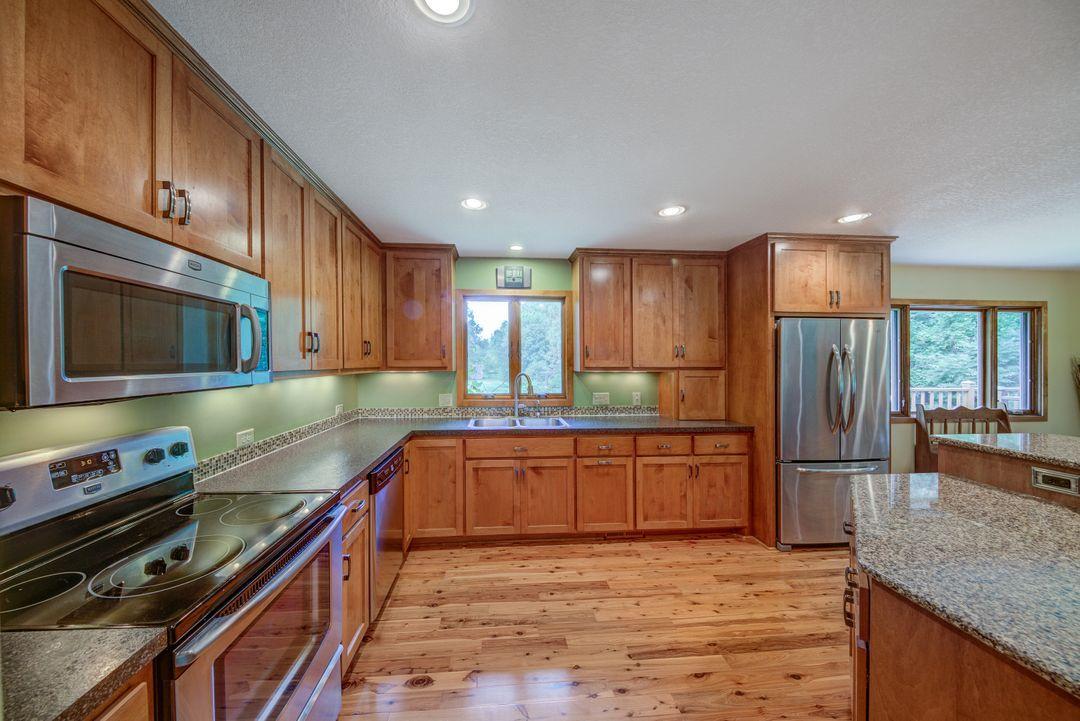 8124 Spring Valley Road Waconia, MN 55387 - Photo 5 of 22 Gallery Image 5