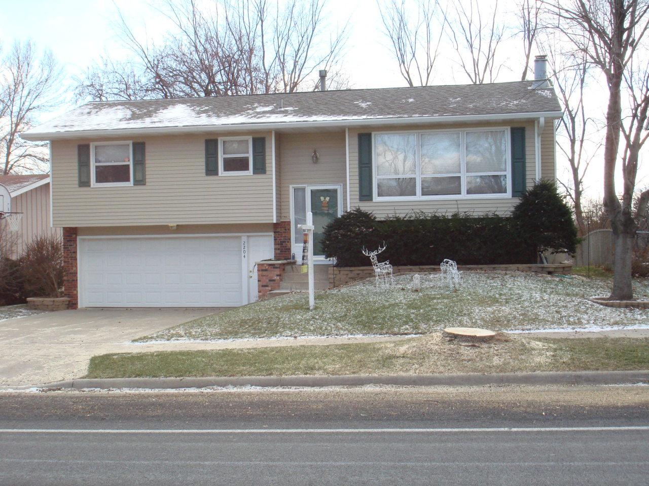 2204 19th Street Northwest Rochester, MN 55901 - Photo 1 of 1