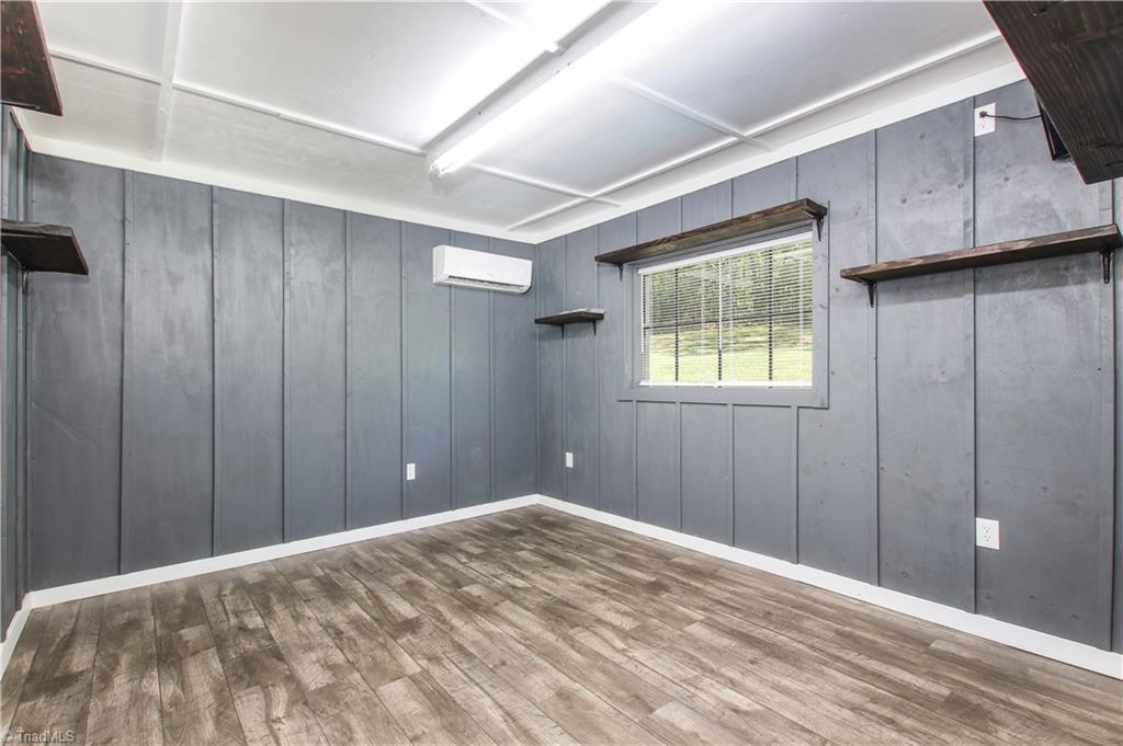 674 Light Road Thomasville, NC 27360 - Photo 32 of 43