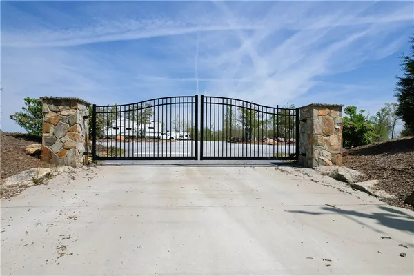 $649,500 | 630 Shallow Ford View Road, Salem, SC 29676