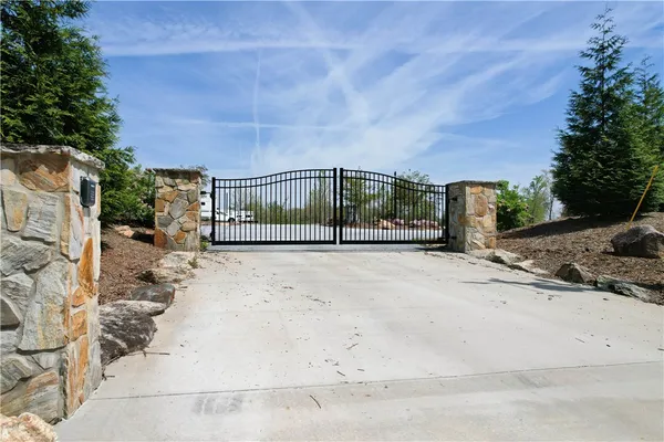$649,500 | 630 Shallow Ford View Road, Salem, SC 29676