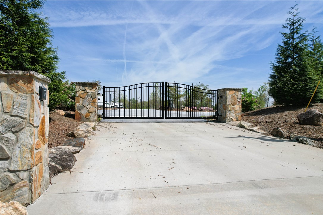 630 Shallow Ford View Road Salem, SC 29676 - Photo 4 of 15