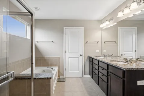 $4,850 | 1507 Tail Leaf Court, Naperville, IL 60563
