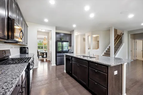 $4,850 | 1507 Tail Leaf Court, Naperville, IL 60563
