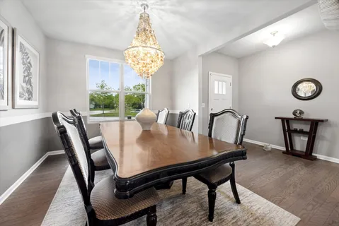 $4,850 | 1507 Tail Leaf Court, Naperville, IL 60563