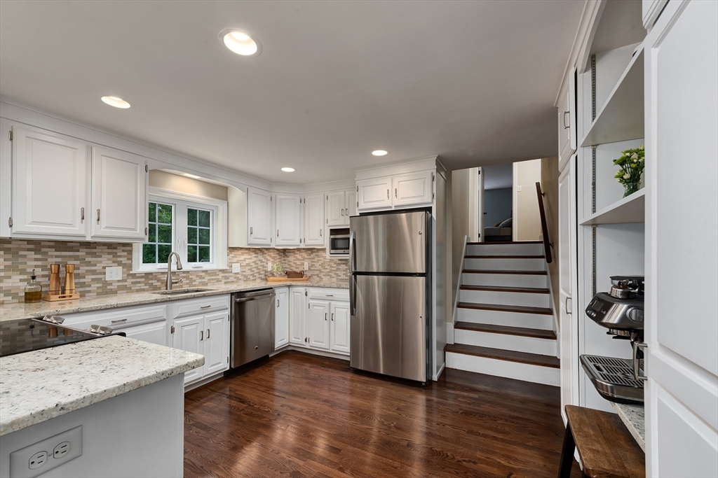 41 Woodcrest Road Boxford, MA 01921 - Photo 5 of 31 a kitchen with a refrigerator and a sink