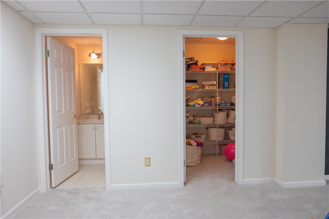 52 Meadow Cove Road Pittsford, NY 14534 - Photo 40 of 49