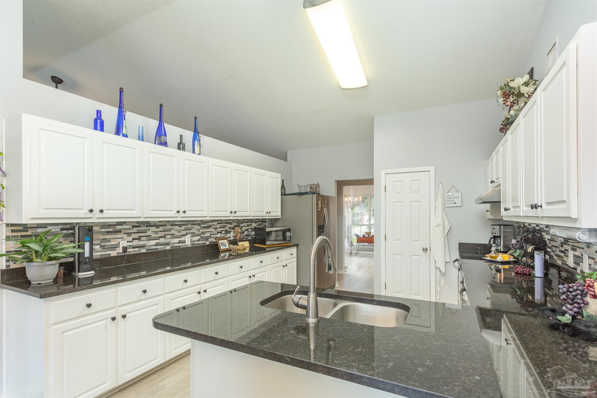 7139 Jennifer Road Pensacola, FL 32526 - Photo 17 of 41 Gallery Image 17