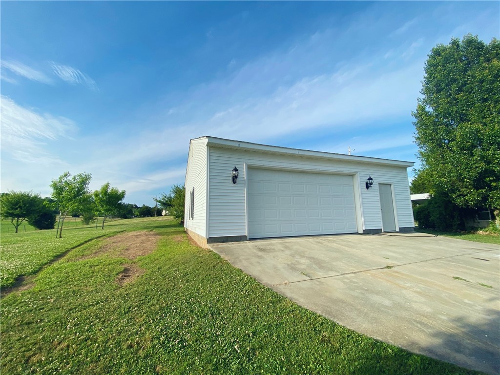 859 Pruitt Road Iva, SC 29655 - Photo 28 of 34