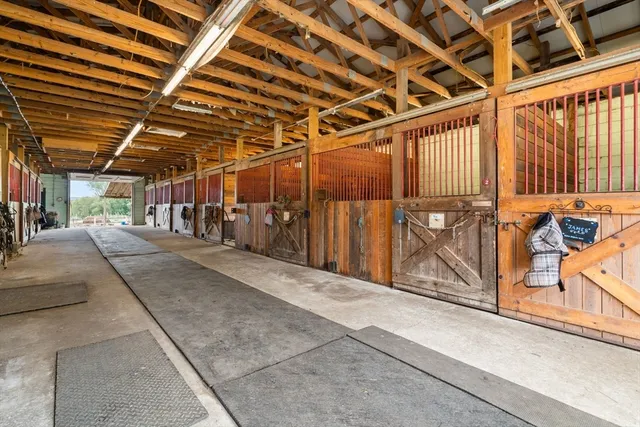 a view of a garage with wooden roof