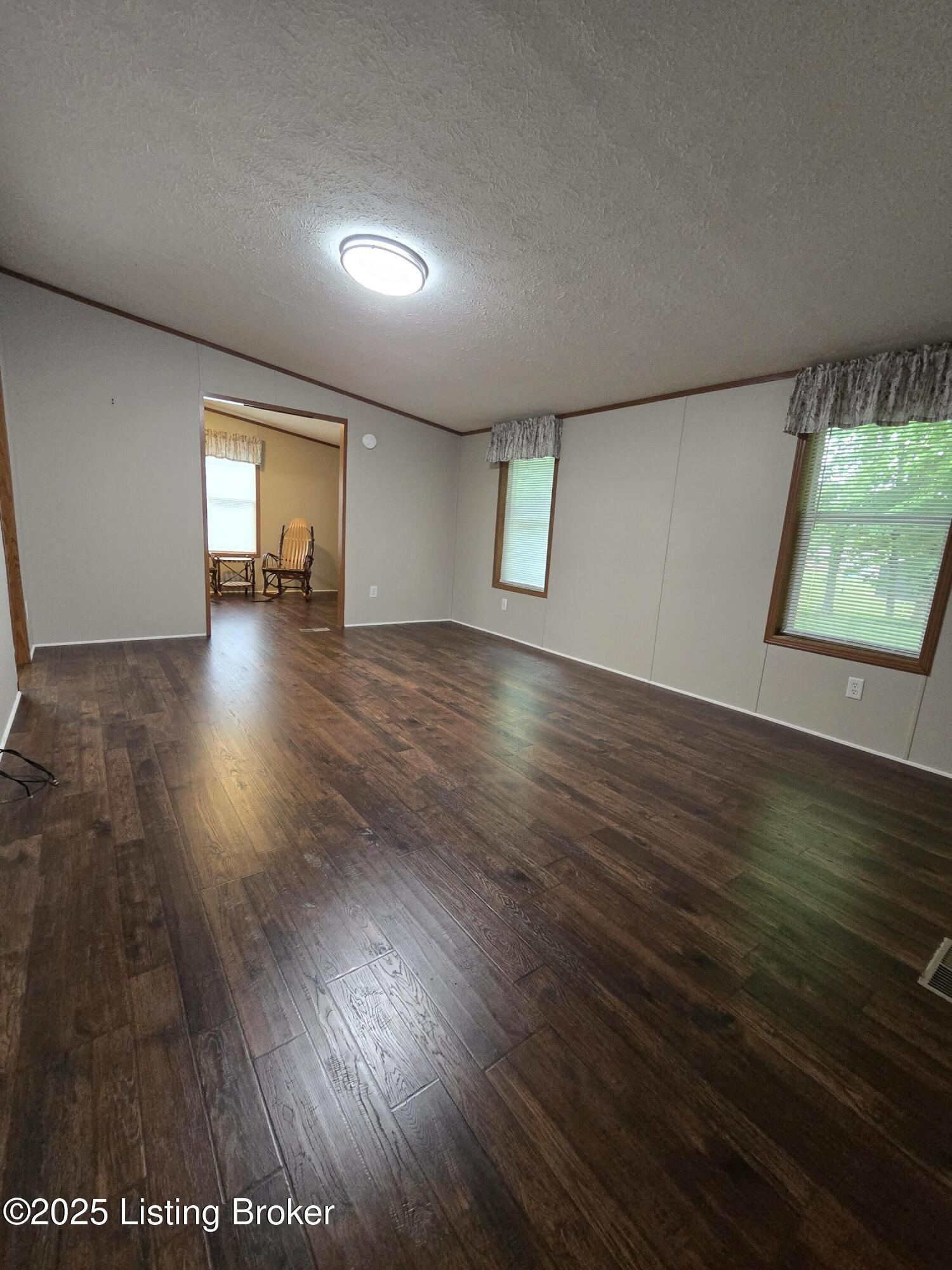 2131 Ridge Road Shepherdsville, KY 40165 - Photo 13 of 51 20250608_104113