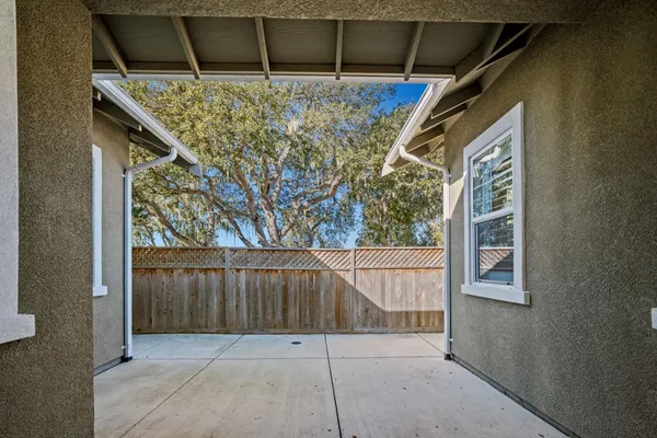 a view of entryway