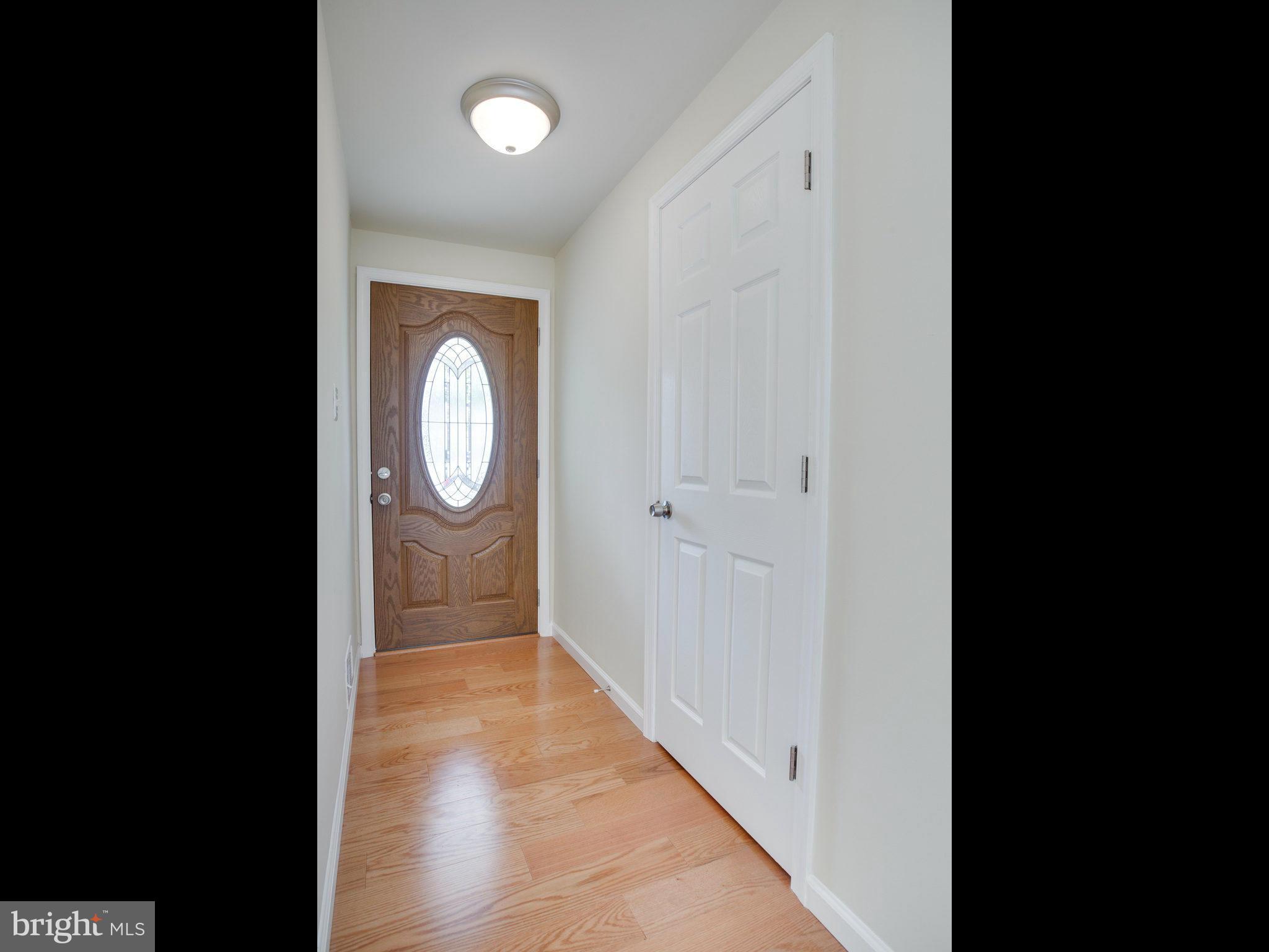 2407 Pinefield Road Waldorf, MD 20601 - Photo 3 of 16 Entryway