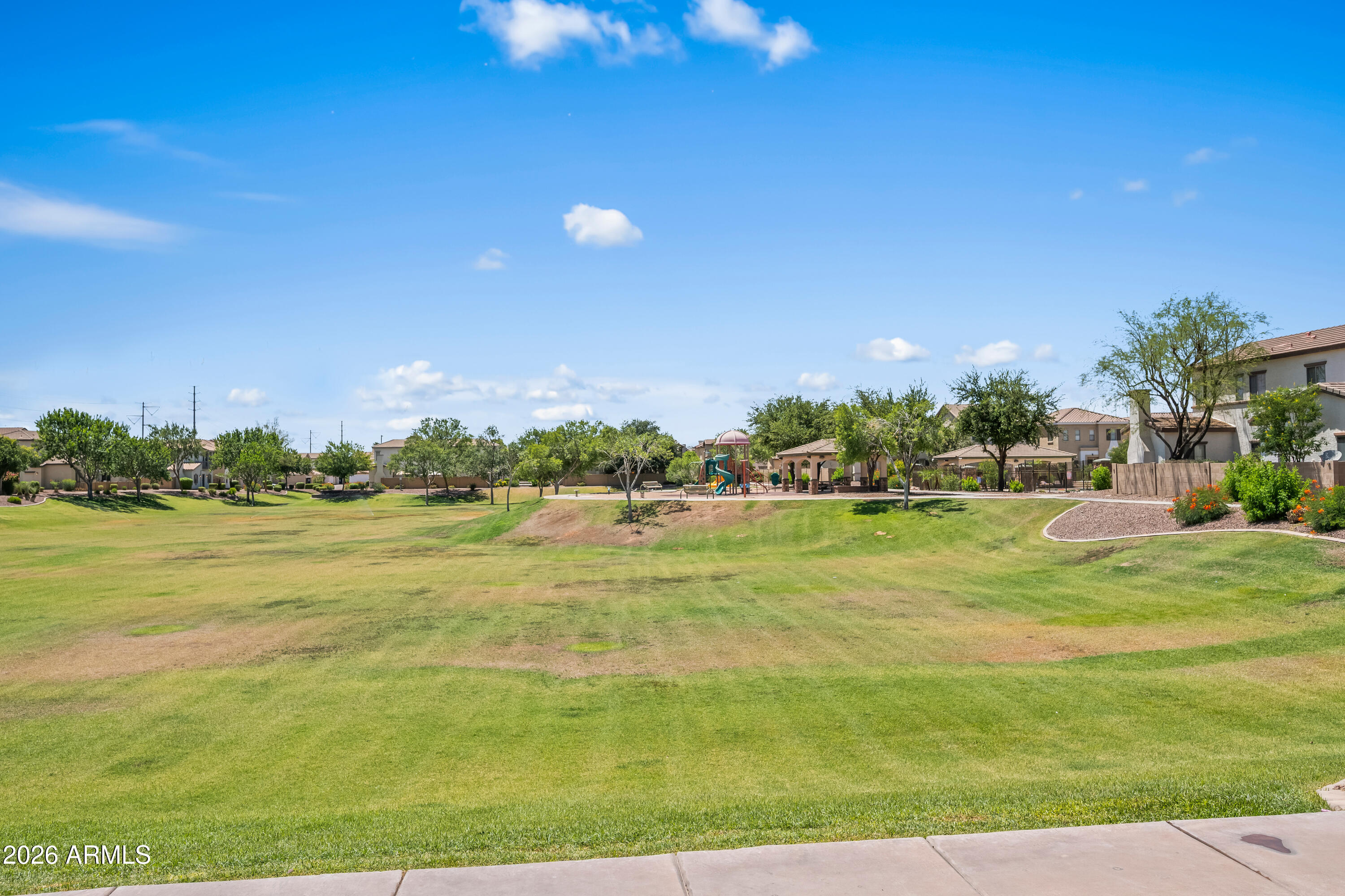472 North Ranger Trail Gilbert, AZ 85234 - Photo 7 of 31