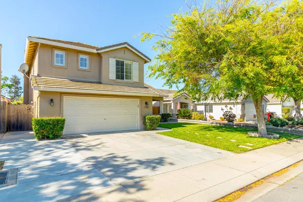 $549,900 | 3724 Laurenburg Avenue, Modesto, CA 95357
